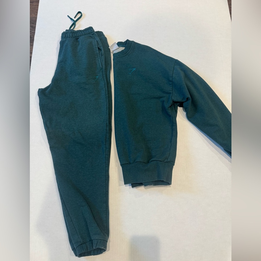 Gymshark Dark Green Sweatshirt and Joggers Set